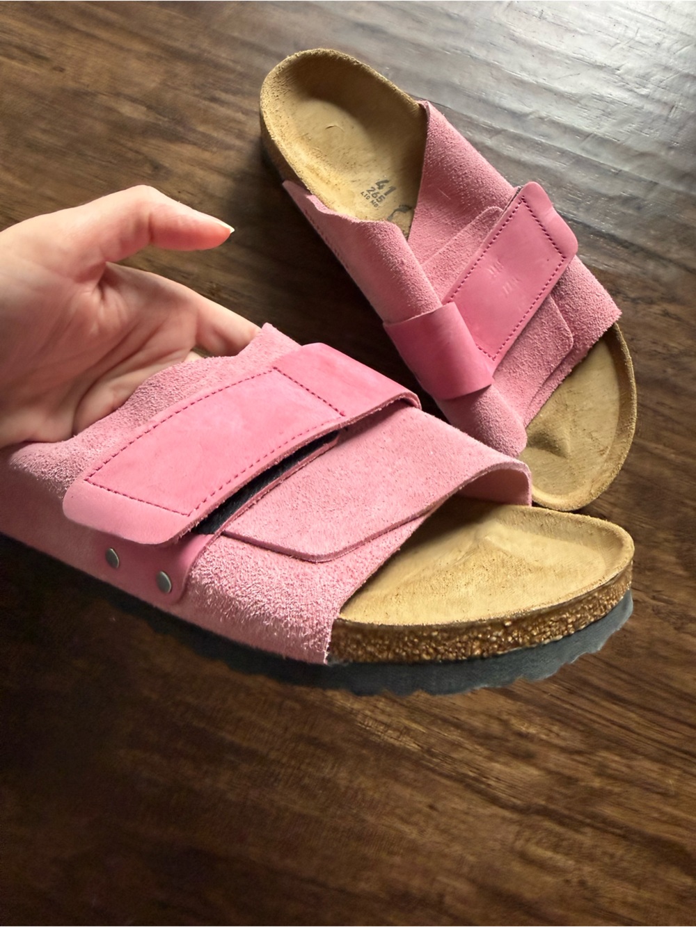 Birkenstock Oita sandals in Candy Pink suede - Picture 4 of 8